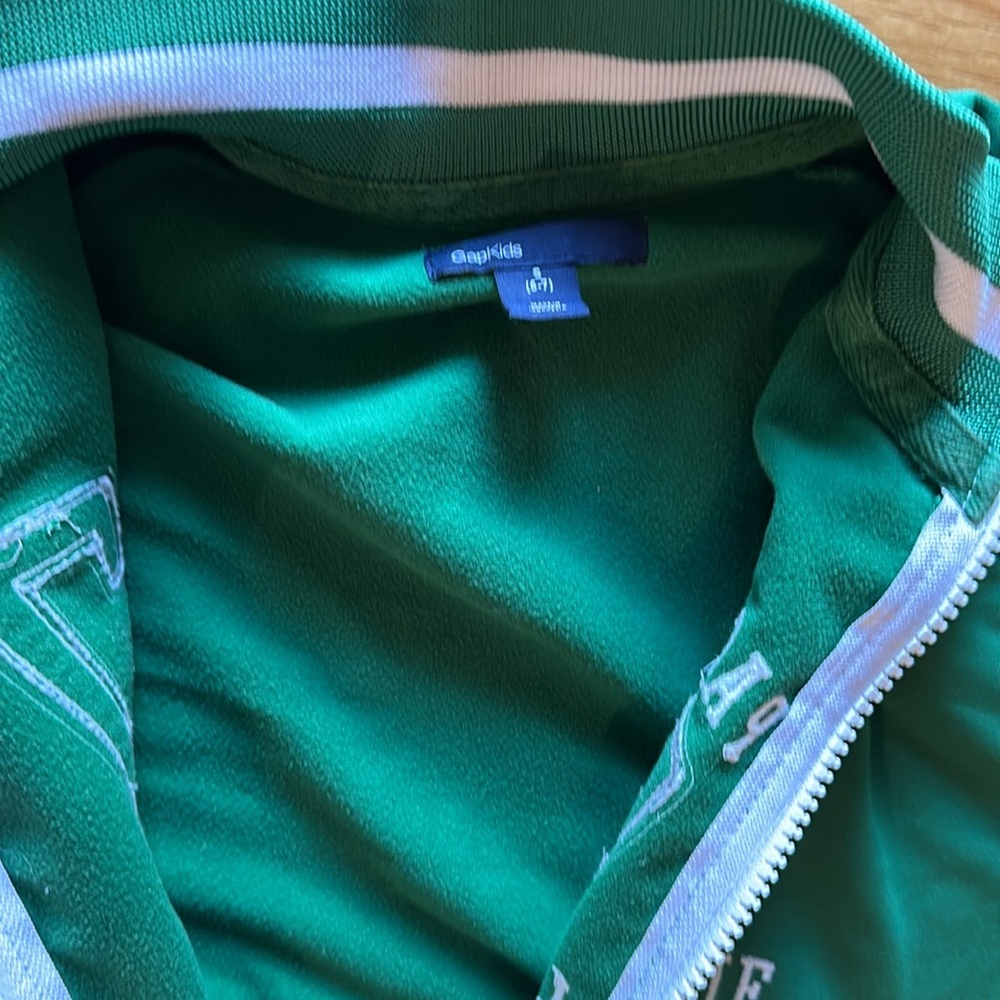 Gap kids, jacket size small, 6β7 green basketball - Picture 3 of 5